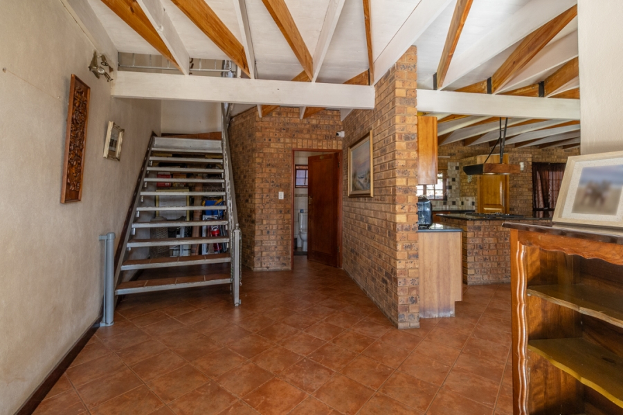 4 Bedroom Property for Sale in Meerhof North West